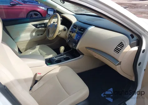 2015 Nissan Altima 2.5 Sv z USA, uszkodzony, nr VIN 1N4AL3AP8FC421373